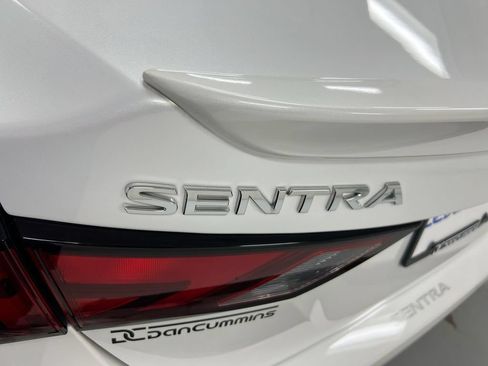 Used 2022 Nissan Sentra SR w/ Electronics Package FWD image 25