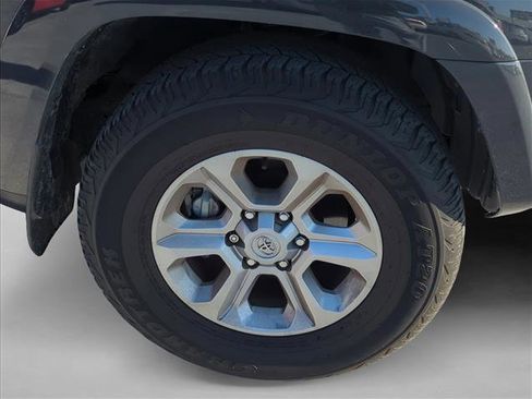 Used 2024 Toyota 4Runner SR5 Premium w/ Moonroof Package RWD image 5