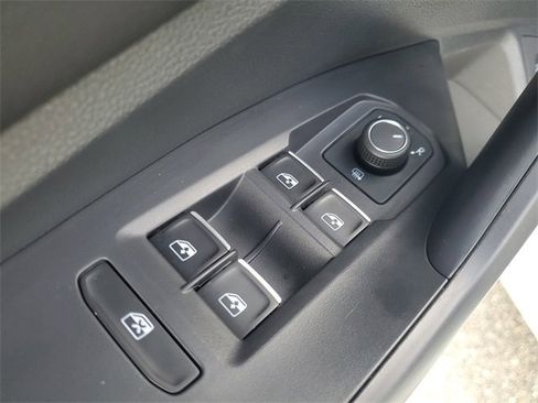 Used 2024 Volkswagen Jetta S image 19