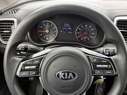 Used 2020 Kia Sportage LX image 19