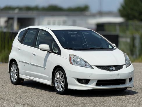 Used 2010 Honda Fit Sport image 1