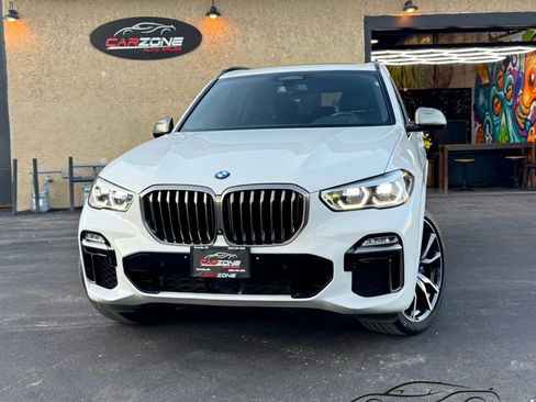Used 2021 BMW X5 M50i w/ Executive Package image 1