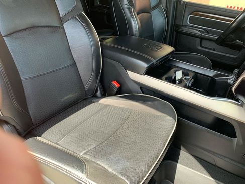 Used 2022 RAM 3500 Laramie AWD/4WD image 15