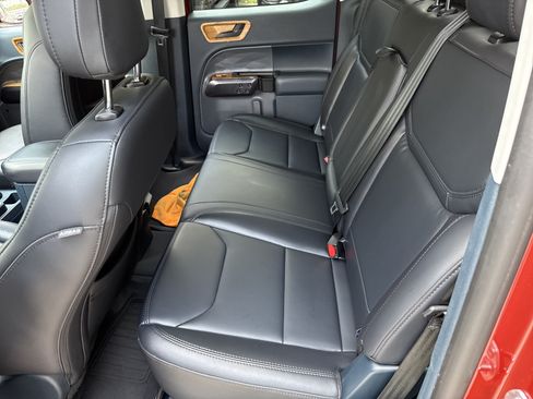 Used 2024 Ford Maverick Lariat w/ Black Appearance Package FWD image 19