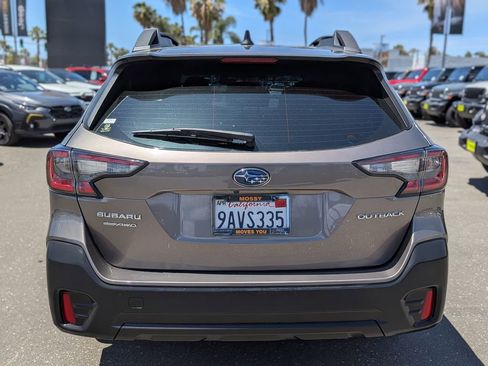 Used 2022 Subaru Outback AWD/4WD image 4
