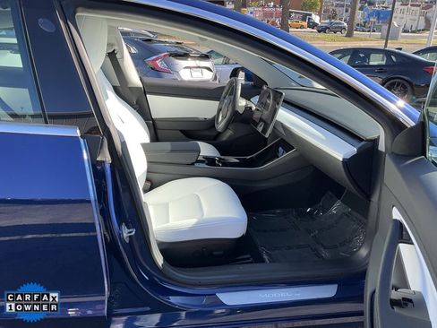 Used 2019 Tesla Model 3 Long Range image 58