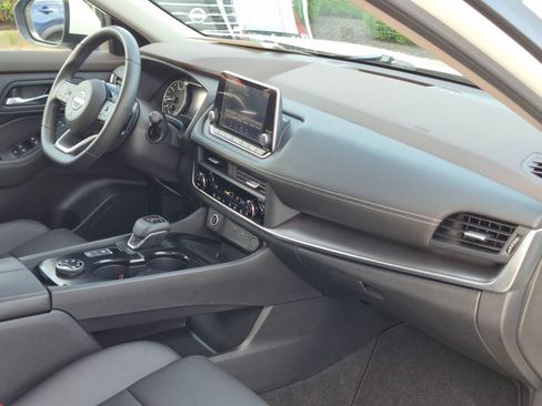 Certified 2023 Nissan Rogue SV w/ SV Premium B Package AWD/4WD image 32