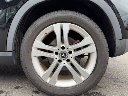 Used 2019 Mercedes-Benz GLA 250 4MATIC image 10