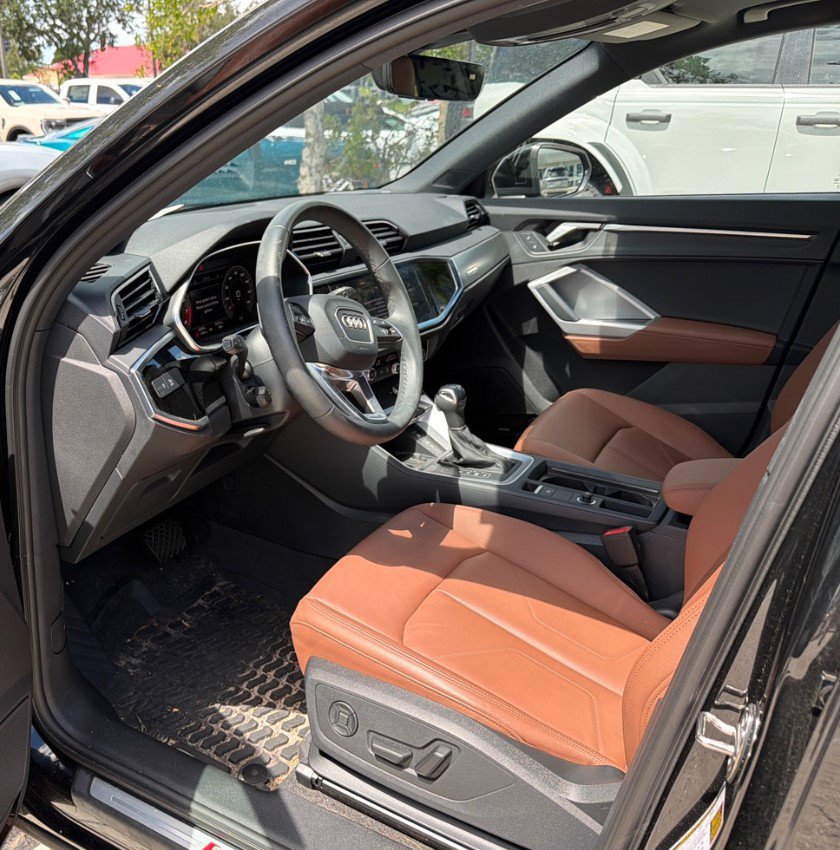 Used 2024 Audi Q3 2.0T Premium Plus AWD/4WD image 2
