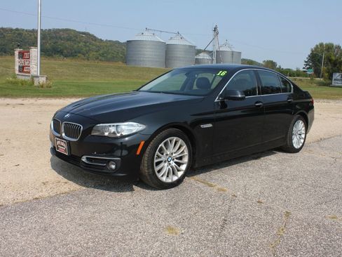 Used 2016 BMW 528i xDrive Sedan image 1