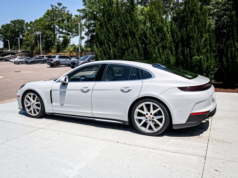 Used 2026 Porsche Panamera 4 AWD/4WD image 7