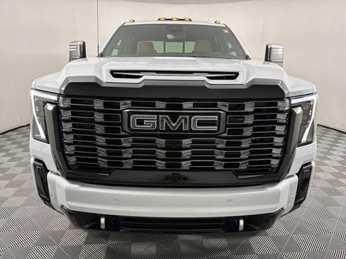 New 2026 GMC Sierra 2500 Denali Ultimate AWD/4WD image 2
