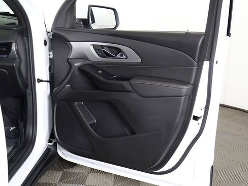 Used 2023 Chevrolet Traverse LT w/ LPO, Floor Liner Package image 26