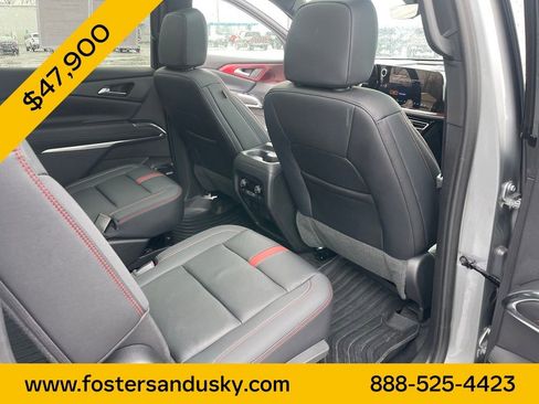 Used 2024 Chevrolet Traverse RS image 17