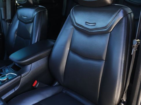 Certified 2022 Cadillac XT5 Premium Luxury w/ Technology Package image 18