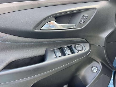 Used 2024 Buick Envista Sport Touring w/ Convenience I Package FWD image 16