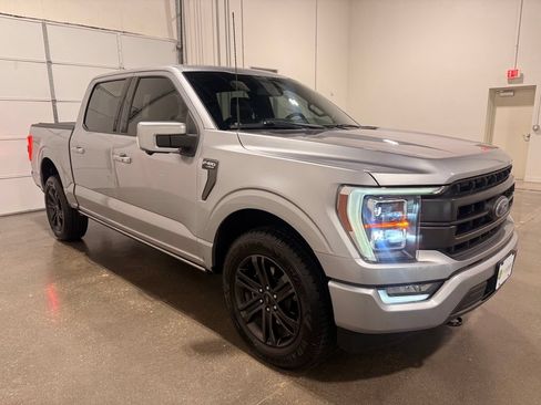 Used 2021 Ford F150 Lariat w/ Equipment Group 502A High AWD/4WD image 3
