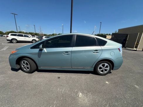 Used 2012 Toyota Prius Four w/ Deluxe Solar Roof Pkg FWD image 6