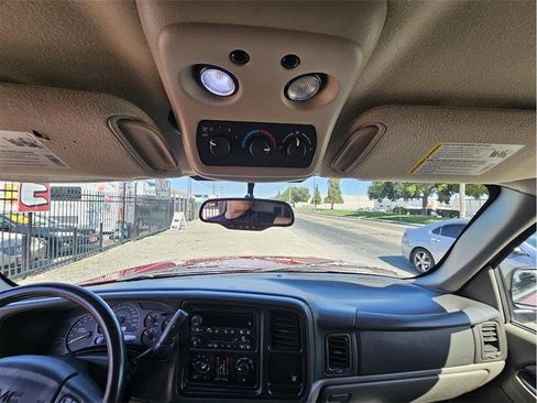 Used 2005 GMC Yukon 2WD image 29