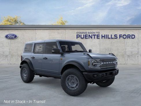 New 2025 Ford Bronco Badlands image 6