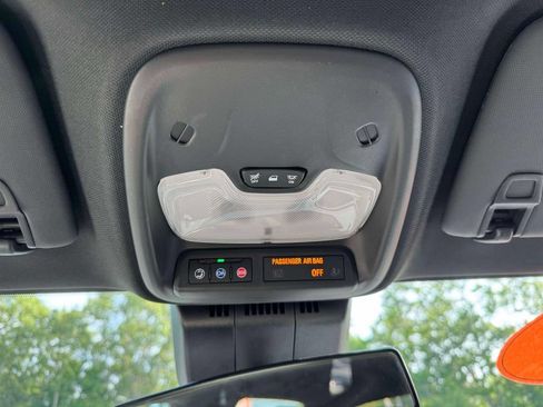 Used 2024 Chevrolet Colorado Trail Boss w/ Advanced Trailering Package AWD/4WD image 31