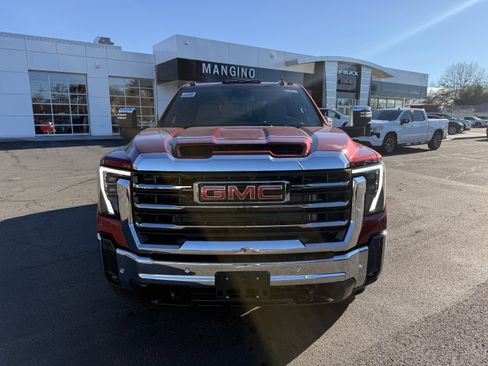 New 2026 GMC Sierra 2500 SLT w/ SLT Premium Package image 8