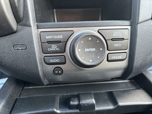 Used 2012 Honda Pilot Touring image 70