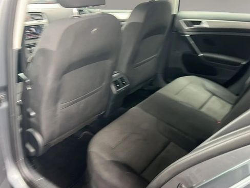 Used 2016 Volkswagen Golf S image 27