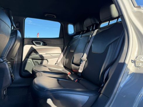 Used 2023 Jeep Compass Trailhawk image 20