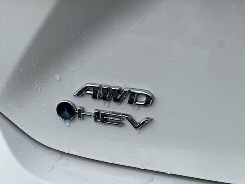 New 2026 Toyota Camry SE image 18