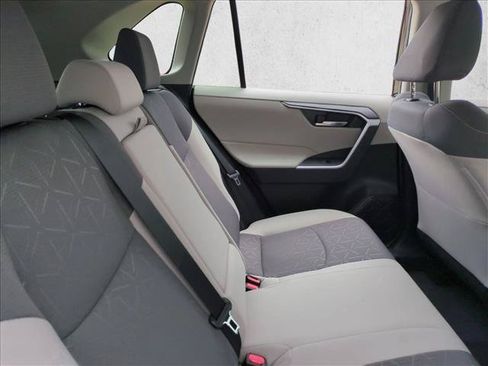 Used 2024 Toyota RAV4 XLE FWD image 19