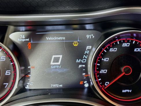Used 2017 Dodge Charger R/T w/ Plus Group RWD image 15