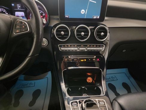 Used 2017 Mercedes-Benz GLC 300 4MATIC image 46