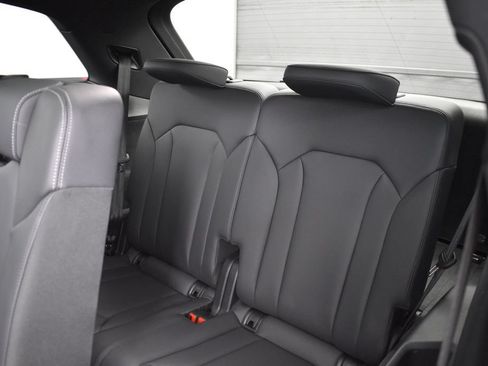 Used 2025 Audi Q7 2.0T Premium AWD/4WD image 20