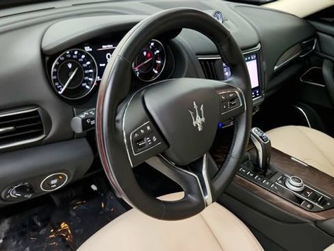 Used 2023 Maserati Levante GT AWD/4WD image 49