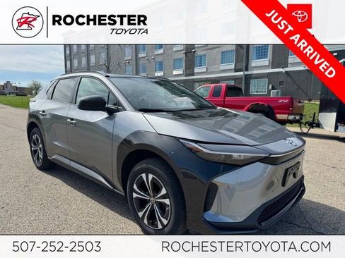 Used 2024 Toyota bZ4X XLE w/ Weather Package AWD/4WD image 1