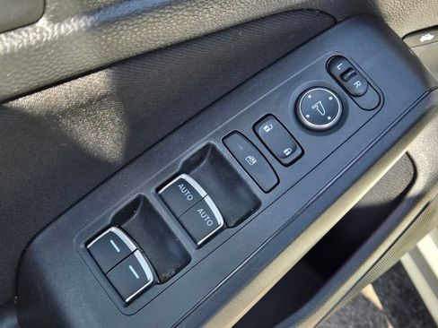 Used 2025 Honda Civic LX image 16