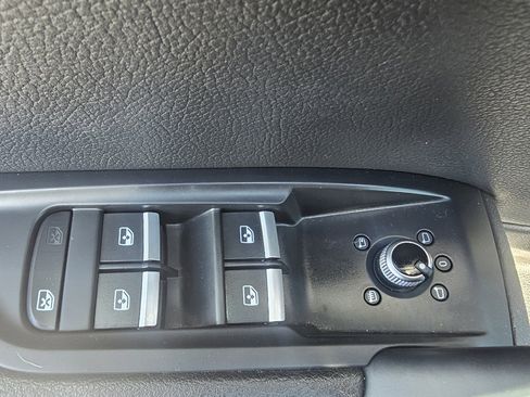 Used 2018 Audi Q5 2.0T Premium Plus w/ Premium Plus Package image 18