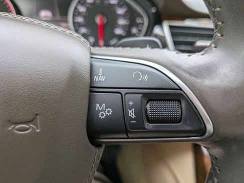 Used 2016 Audi A8 L 4.0T image 26