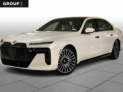 New 2025 BMW 760i xDrive w/ Executive Package