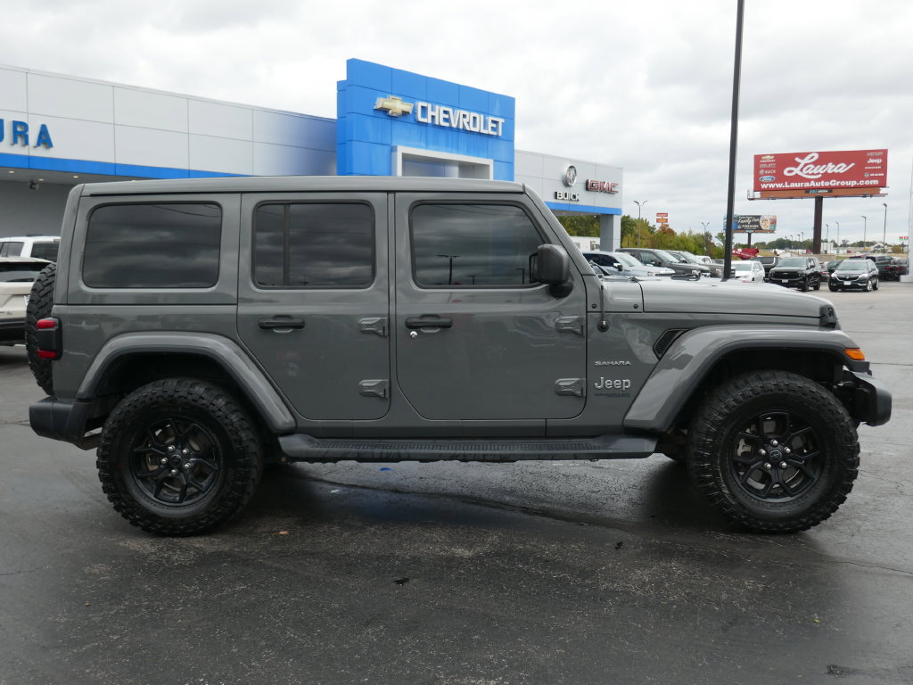 Used 2020 Jeep Wrangler Unlimited Sahara AWD/4WD image 4