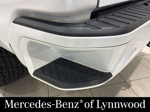 Used 2024 GMC Sierra 3500 Denali Ultimate AWD/4WD image 6
