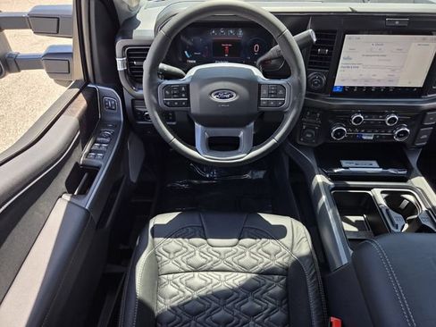 New 2026 Ford F250 Lariat w/ Black Appearance Package AWD/4WD image 16