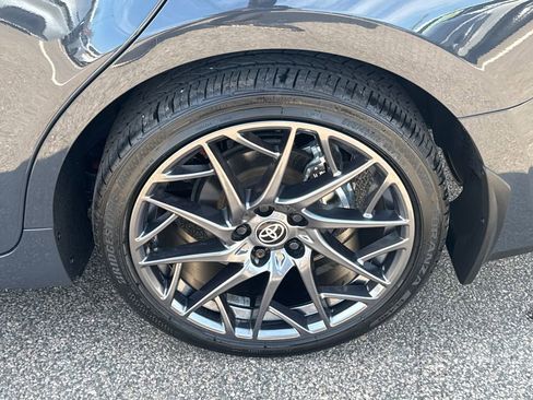 Used 2025 Toyota Camry SE w/ Convenience Package image 39