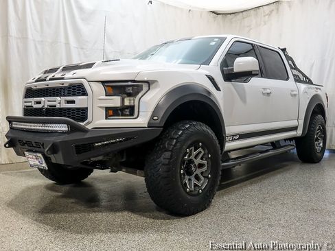 Used 2019 Ford F150 Raptor w/ Equipment Group 802A Luxury AWD/4WD image 2