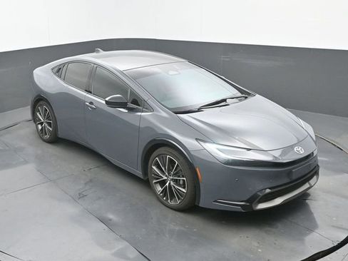Used 2024 Toyota Prius Limited FWD image 13