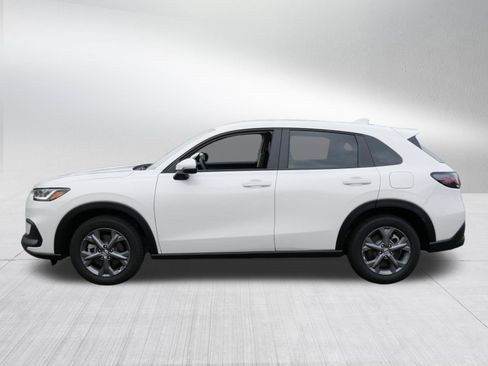 Certified 2026 Honda HR-V LX image 4