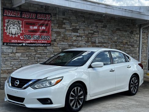 Used 2016 Nissan Altima 2.5 SV FWD image 2