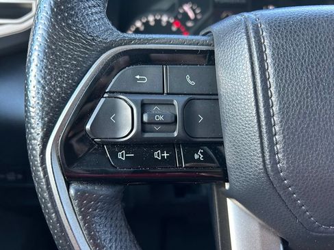 Used 2022 Toyota Tundra SR5 w/ SR5 Premium Package RWD image 21