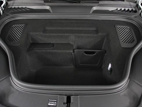 New 2025 Porsche Macan 4 Electric image 20